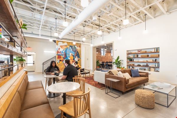 Common Desk - Wilmington Coworking