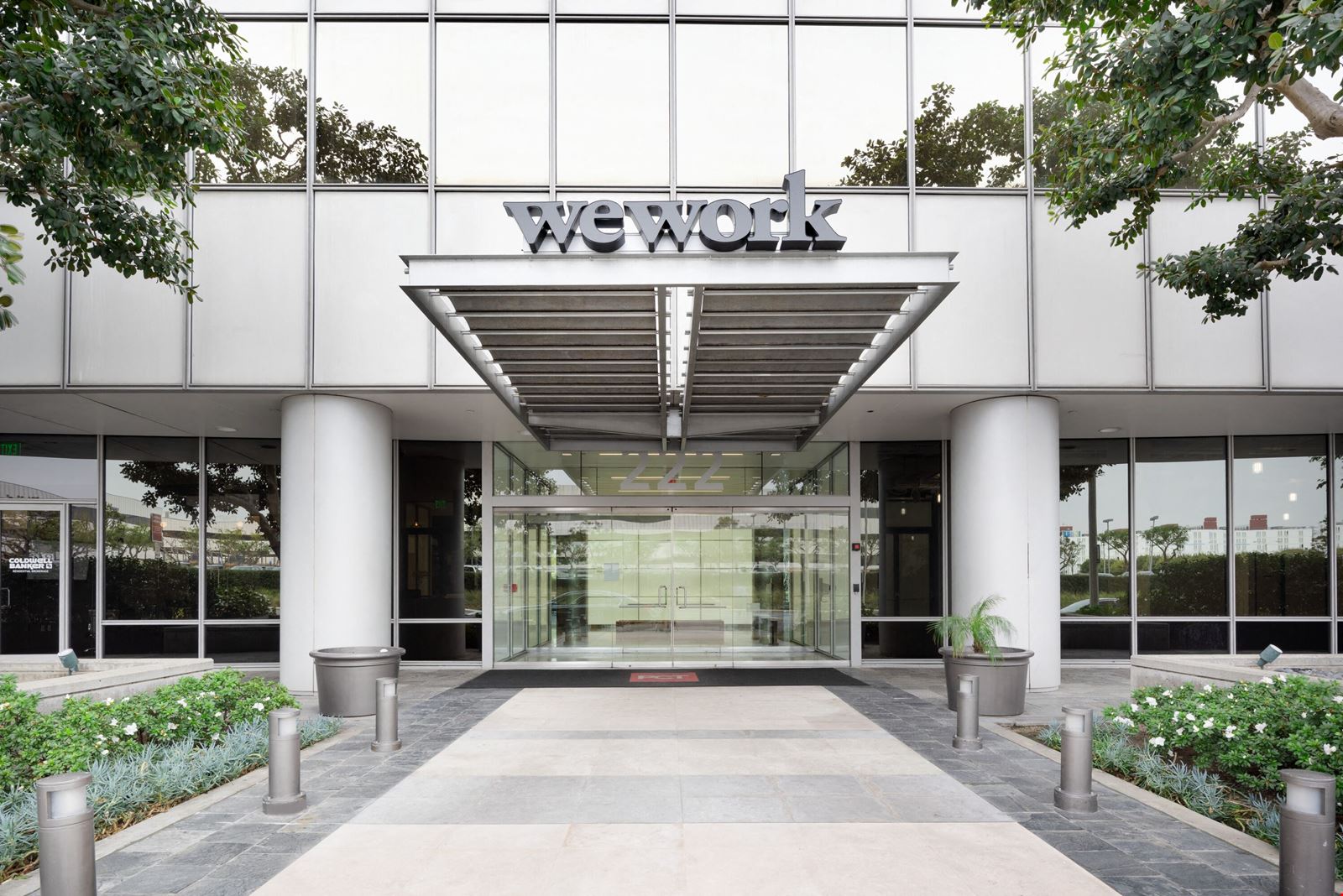 222 Pacific Coast Hwy workspace, El Segundo, CA