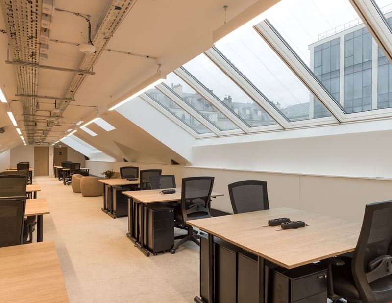 37 Avenue Trudaine Office Space