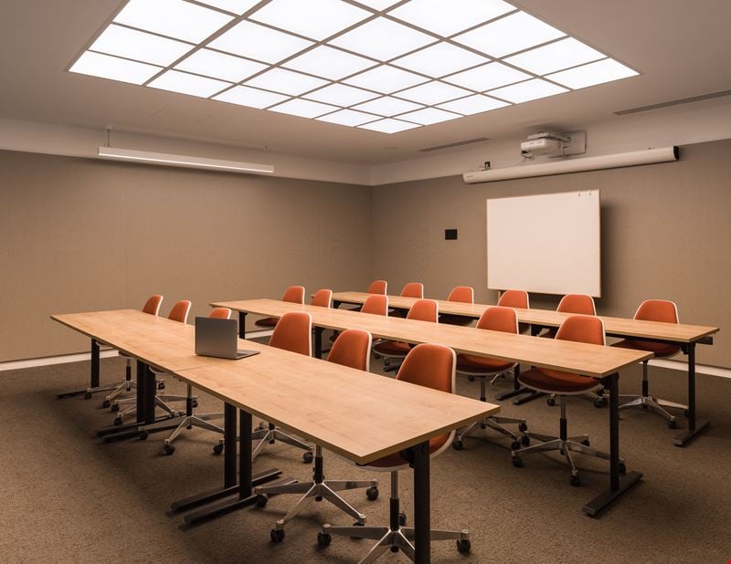 37 Avenue Trudaine Conference Room