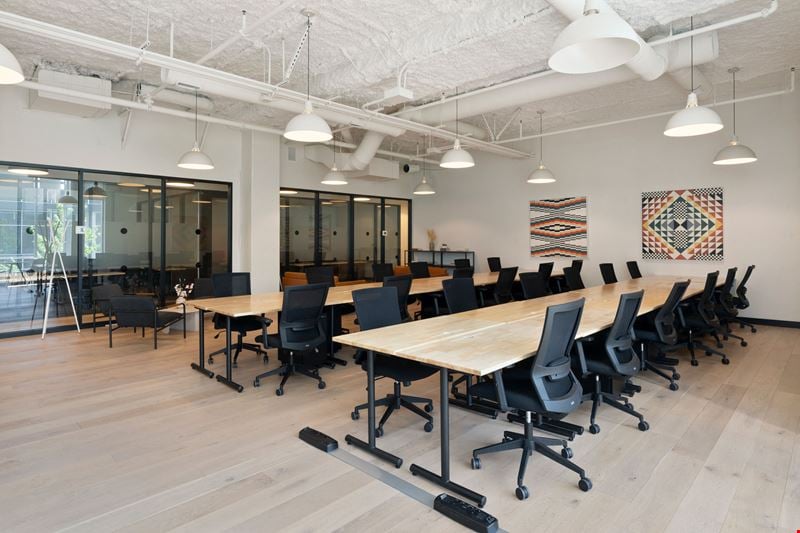 Station Square Office