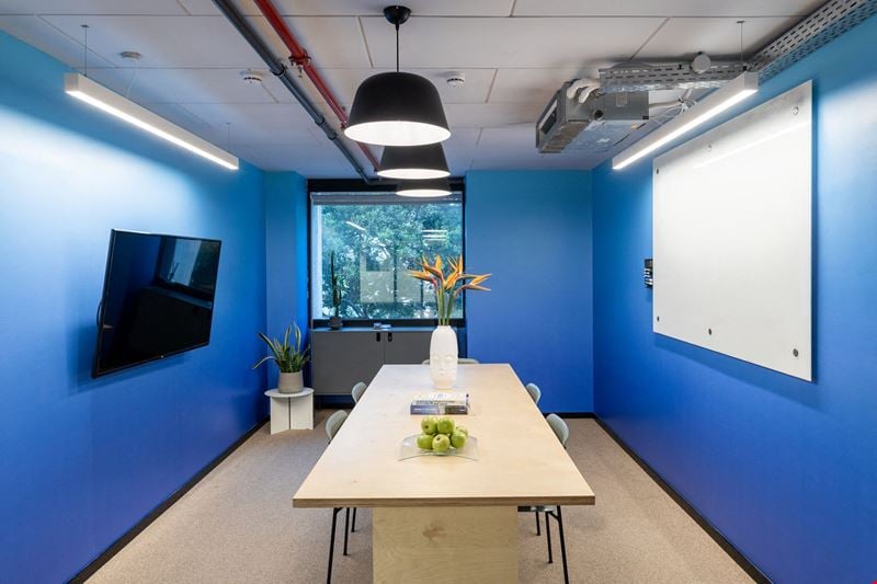 London Ministore Conference Room