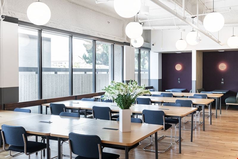 177 E Colorado Blvd Coworking