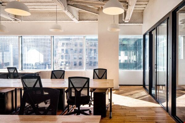 12 E 49th St Office Space
