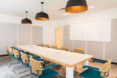 75 Rockefeller Plaza Conference Room