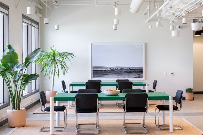 611 North Brand Boulevard Coworking