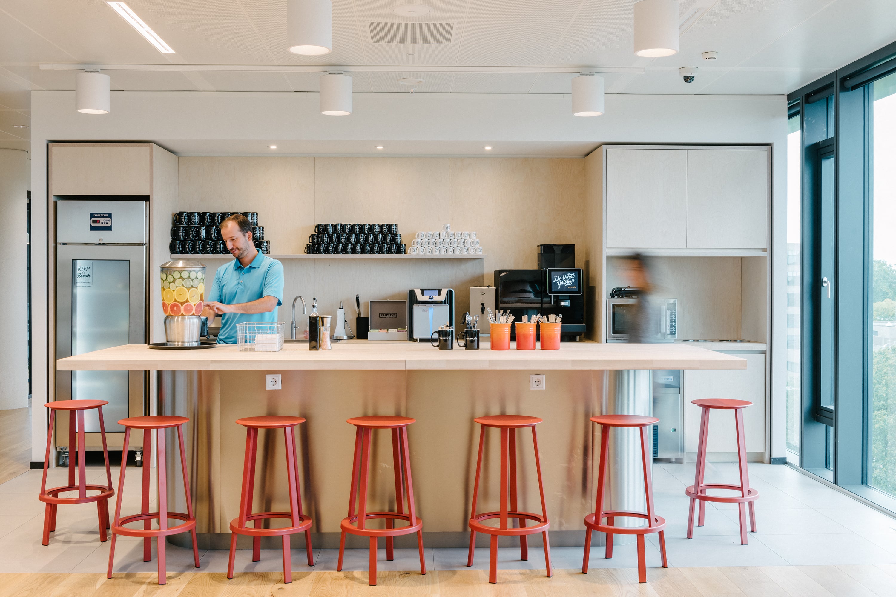 okaka.3 Coworking Offices in Zuidas Amsterdam - Strawinskylaan | WeWork