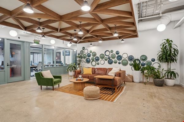 Common Desk - Energy Square Coworking