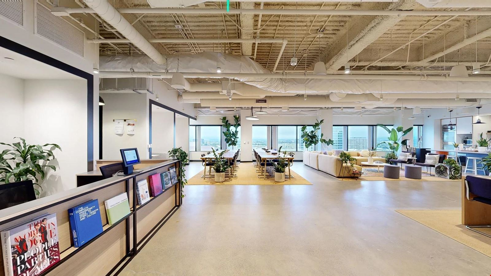Park Tower workspace, Costa Mesa, CA