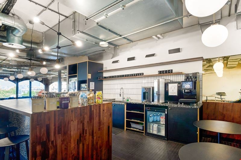1 St Katharine's Way Coworking