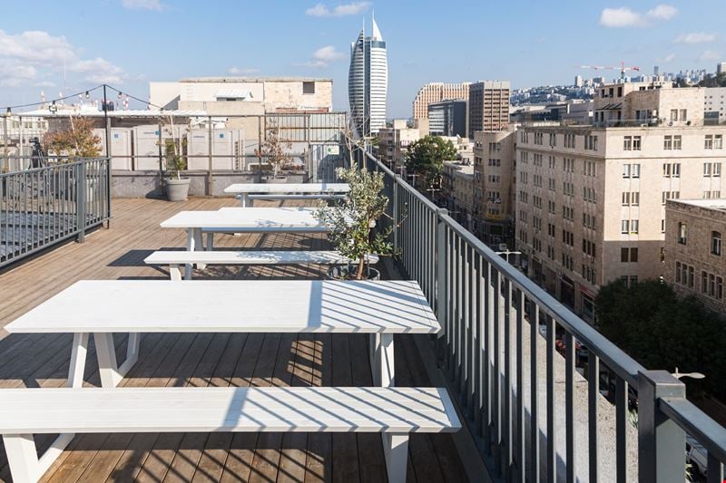 Derech Ha'atzmaut 45 Coworking