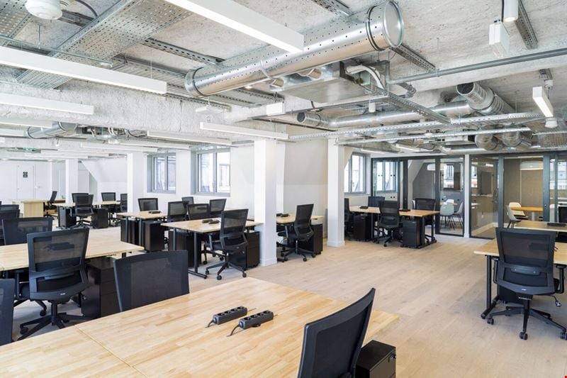 67 Avenue de Wagram Office Space