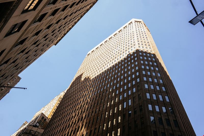 85 Broad St Exterior
