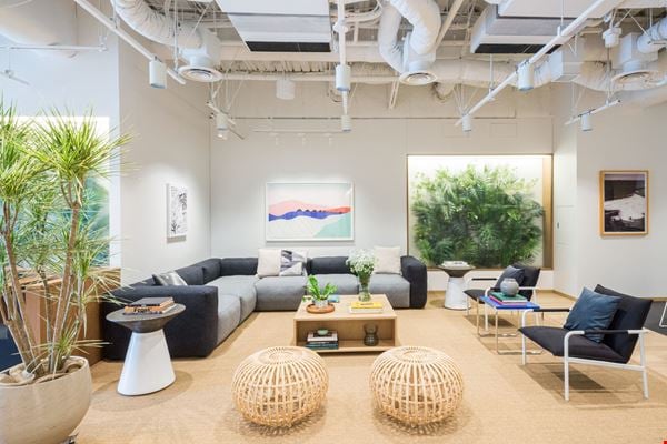 Nippon TV Yotsuya Building Coworking