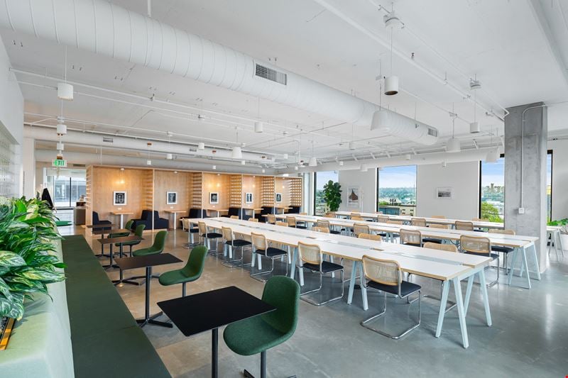 Hot Desks 