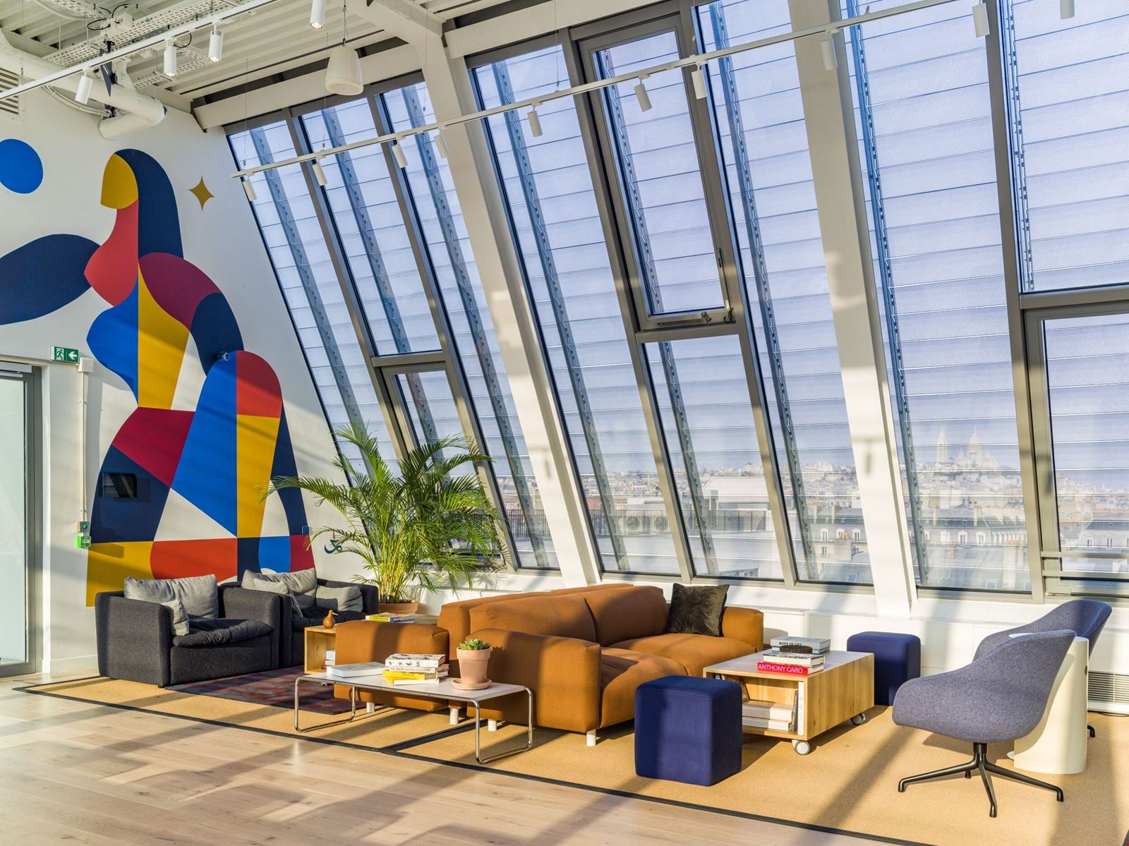 7 Rue de Madrid workspace, Paris