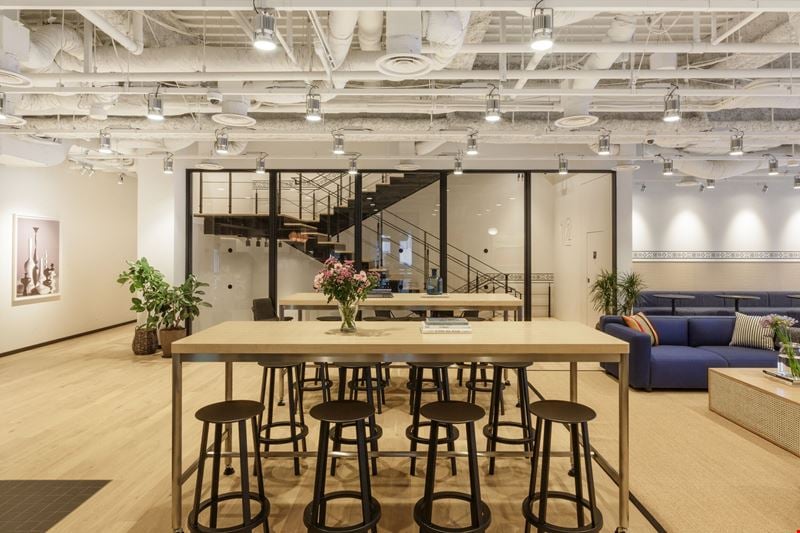 Kanda Square Coworking