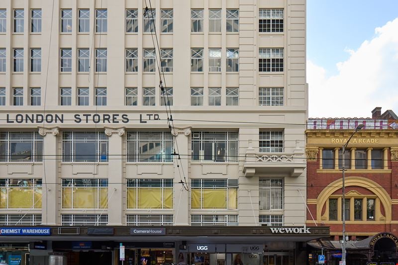 152 Elizabeth St Exterior