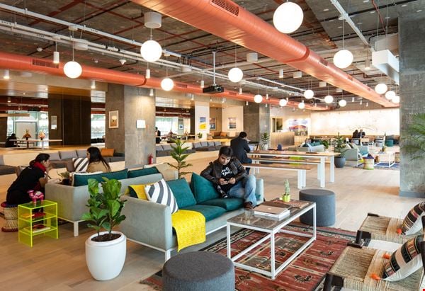 Two Horizon Center Coworking