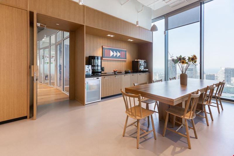 Sapir Tower Office Space